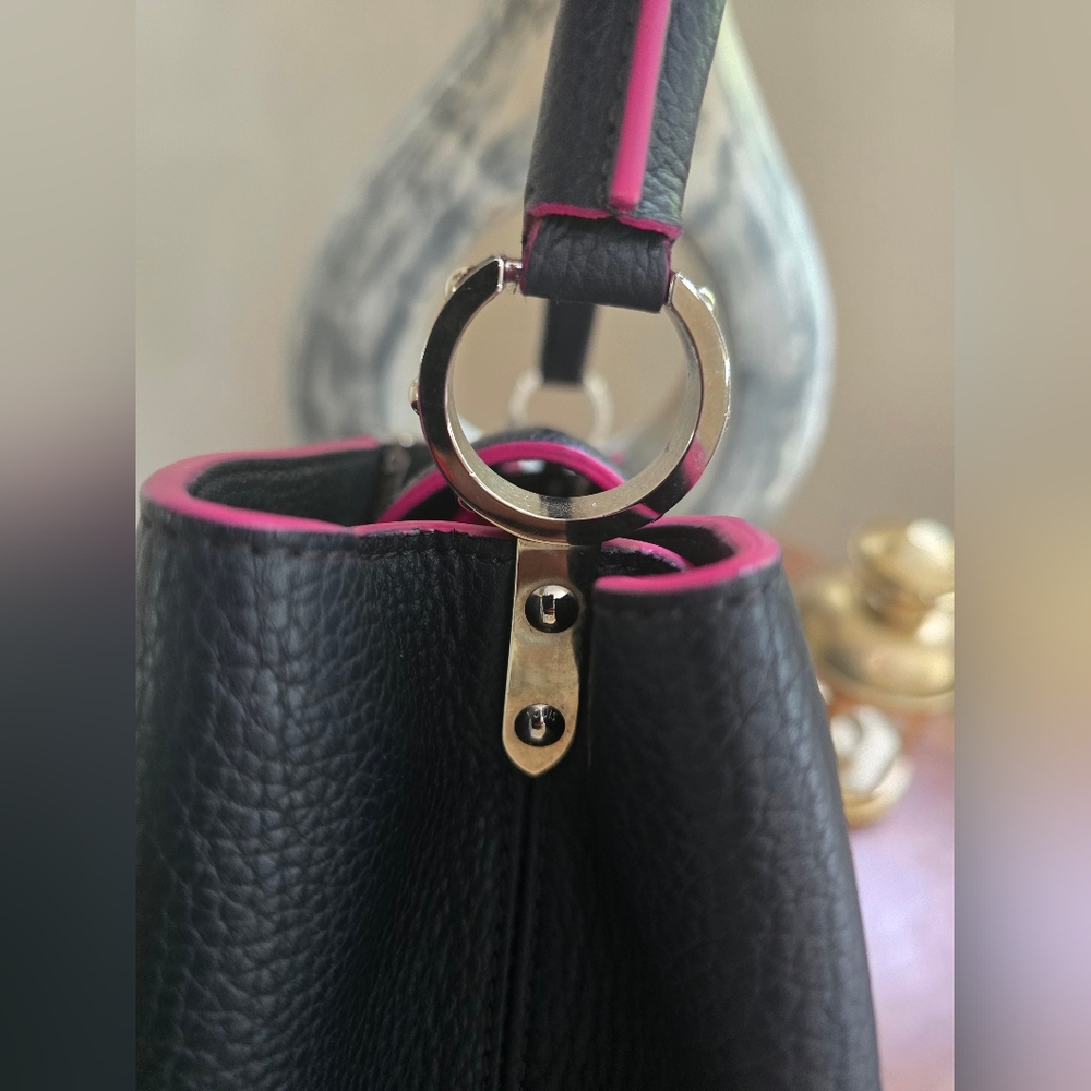 ✨️Louis Vuitton Capucines Taurillon Black Leather and Pink Trim Top Handle Bag - Picture 5 of 16